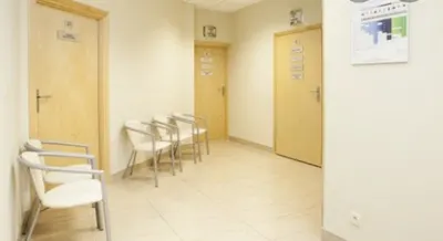 lek. Nicole Olivia Kaźmierczak, Endokrynolog